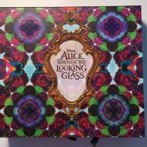 Urban Decay Alice Through the Looking Glass